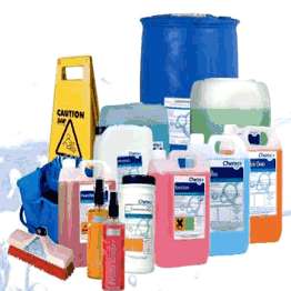 armazenamento de produtos de limpeza